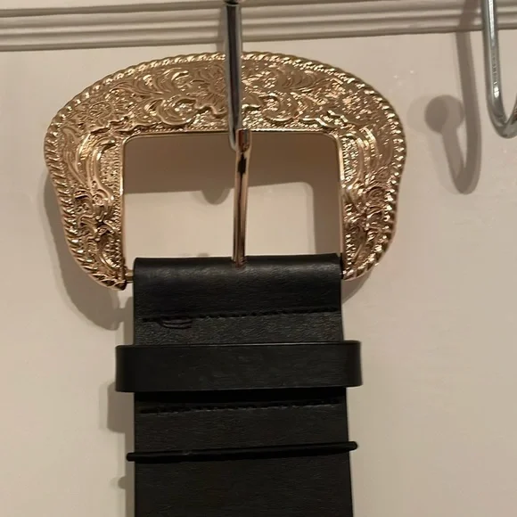 Belt - Picture 1 of 3